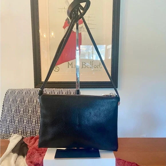 Marc Jacobs Black Pebbled Leather Crossbody Bag - Picture 2 of 11